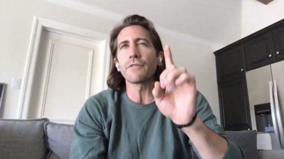 darkmischiefs's tweet photo. missing long haired jake gyllenhaal on this day https://t.co/BiQpeyJzhK
