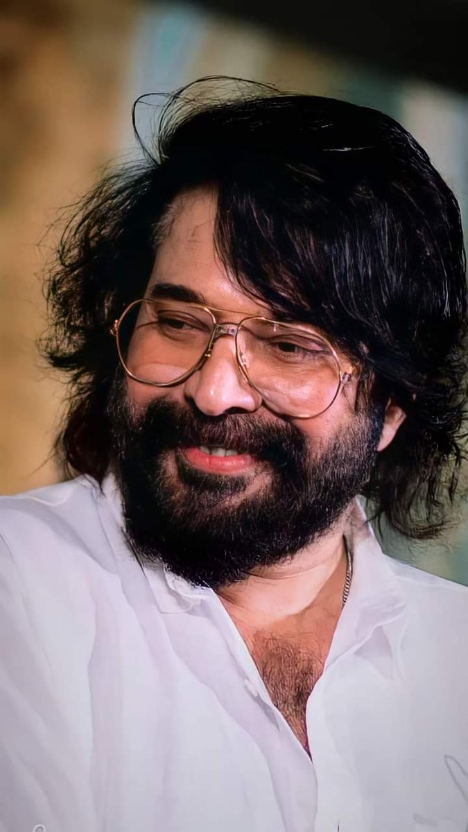 Mammookka_FP's tweet photo. Iᴅᴏʟ Aɴᴅ Fᴀɴʙᴏʏ Fᴏʀᴇᴠᴇʀ❤️

 Cʜᴇᴇʀs Tʜᴇ Gᴏᴀᴛ Oꜰ Mᴏʟʟʏᴡᴏᴏᴅ !!🐐👑🛐

Tʜᴇ Pᴀᴛʀɪᴀʀᴄʜ !!🔥🖤

Hᴀᴘᴘʏ Bɪʀᴛʜᴅᴀʏ Mᴇɢᴀ🌟 @mammukka 

#HappyBirthdayMammukka 
#Mammootty https://t.co/j8sAk6VKsr