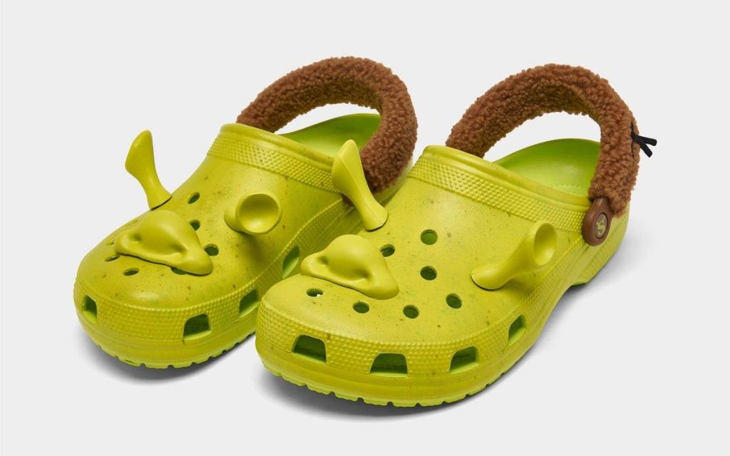 Dexerto a X: Babe are you okay? You barely wore your Shrek Crocs today   / X