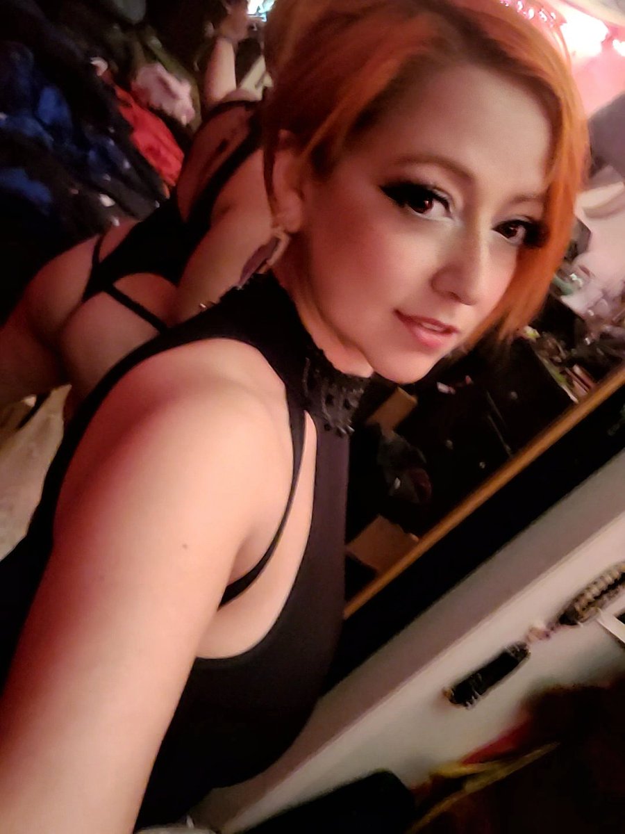 CriticalKitt's tweet photo. Going to be posting more regularly on my 🌶️ page. Taking tomorrow night off just to make some content so if you're there, let me know what you want to see! 😘 https://t.co/iTxMcH4JHf