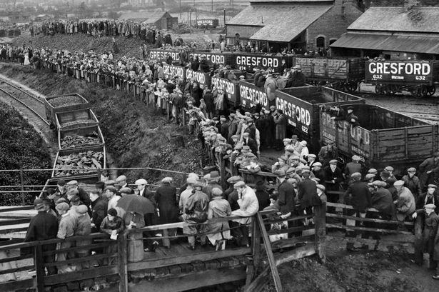 RaggedTP's tweet photo. On 22nd September 1934 at Gresford Colliery, Wales, an explosion killed 266 men &amp; boys underground. 6 survived and only 11 bodies were ever recovered. The wages of all were docked by half a days pay by the owners because the men had 'failed to complete their shift.' https://t.co/IA8FGkiRy5