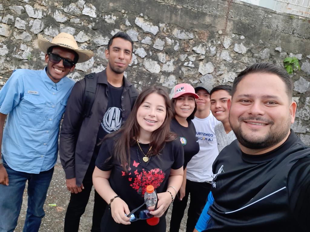 Hoy #06Septiembre desde #SanJuanDeLosMorros acompañamos a nuestro Candidato <a href="/prospericarlos/">Carlos M. Prosperi</a> de <a href="/ADemocratica/">Acción Democrática</a> 🤍

Desde la <a href="/JAD_Venezuela/">Juventud de AD</a> seguiremos llevando el mensaje de ProsperidAD y Cambio para nuestra querida y tan maltratada #Venezuela 🇻🇪