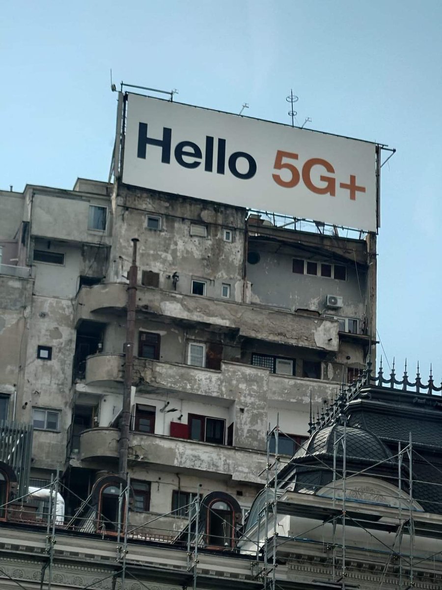 winatuska1's tweet photo. Zobaczcie co 5G robi z budynkami https://t.co/ddVr3UmuWg
