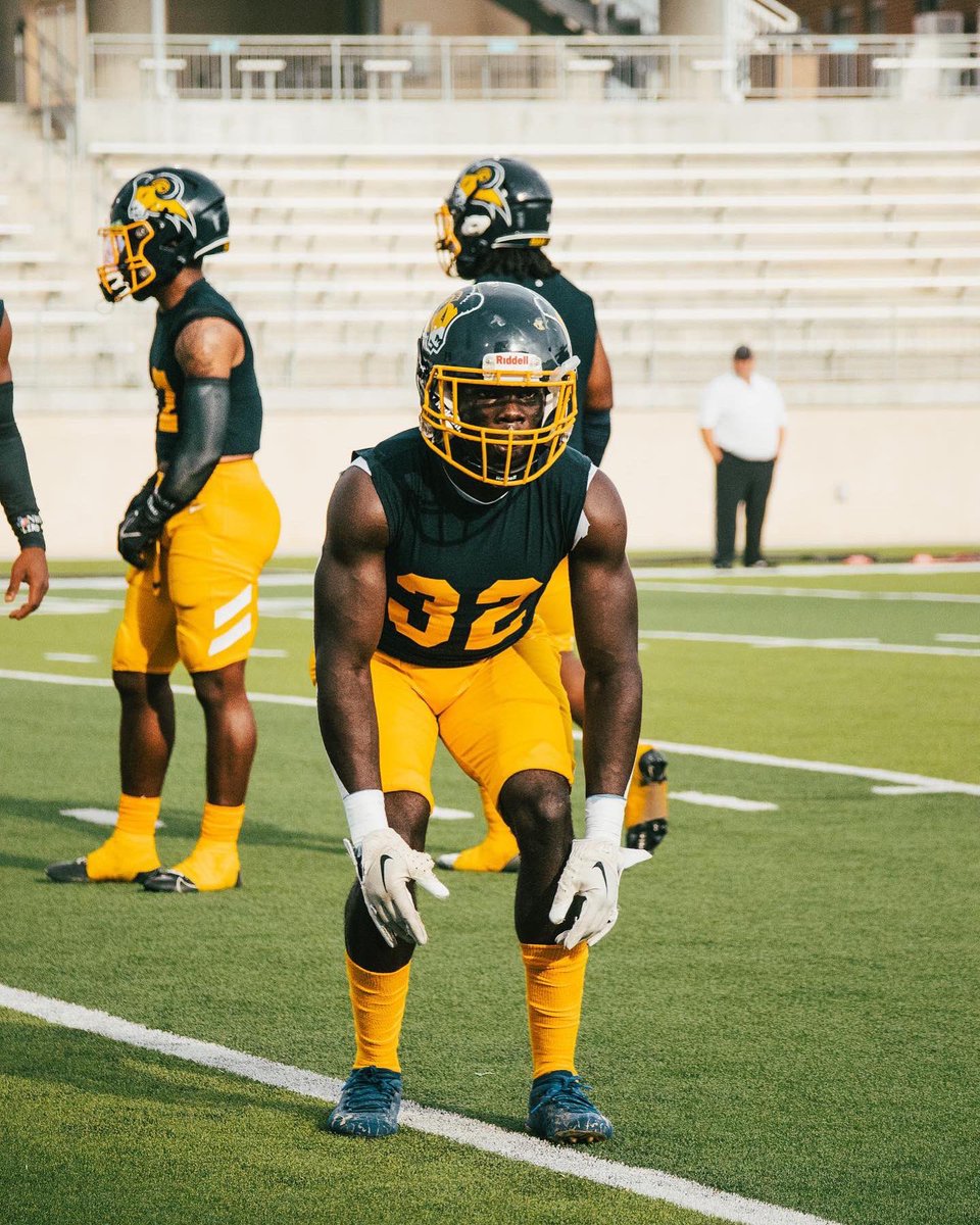 Year 2 just got a lot better 💙✈️ <a href="/TxWesFootball/">TxWes Football</a>  #Db #Football #studentathlete
