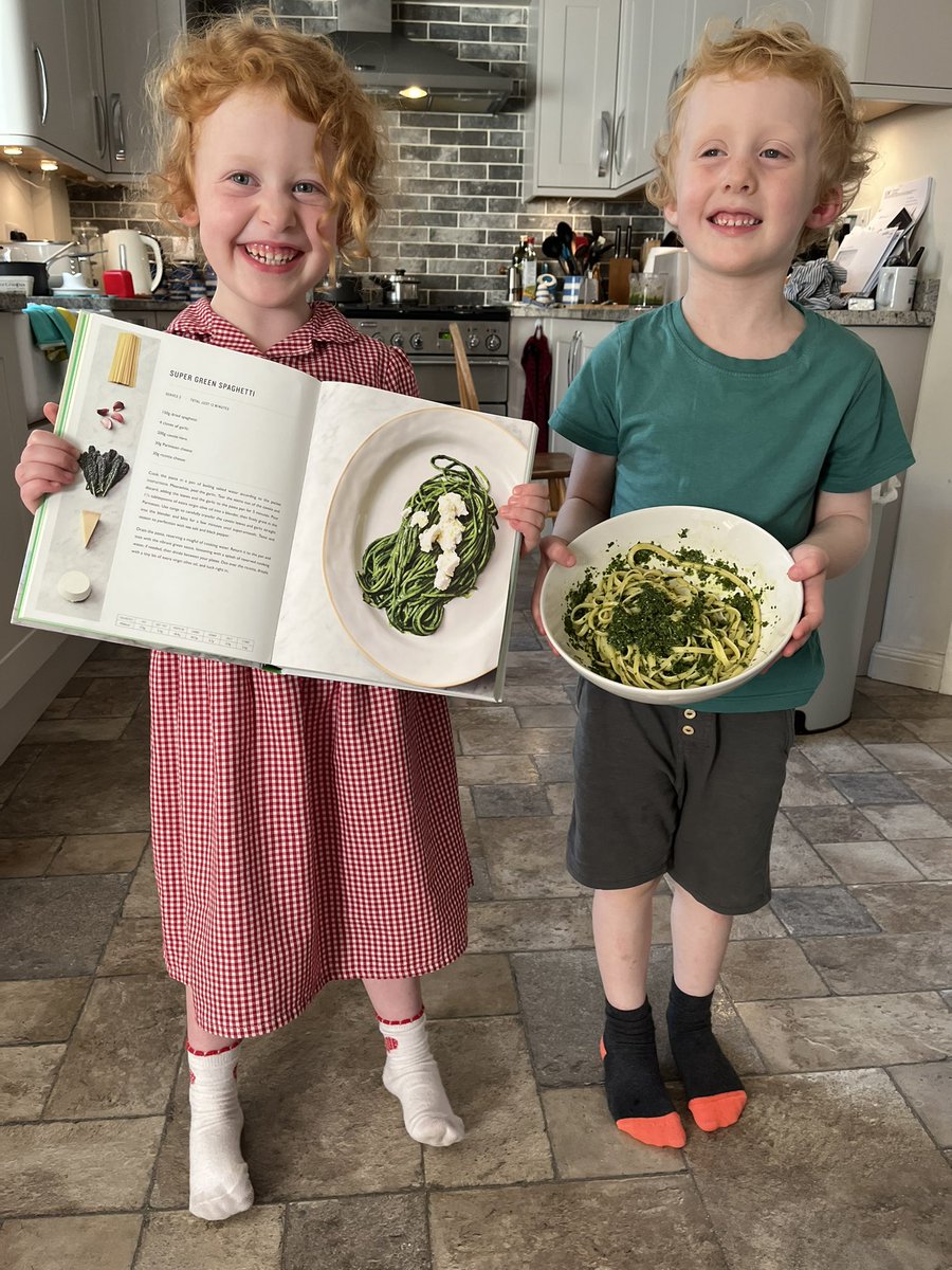 el_fayzeros's tweet photo. @StMargaretsSQ two proud chefs came home and chose a recipe and made green spaghetti with the St Margaret’s garden produce. Everyone loved it 💚 https://t.co/zxeRbpCG4B
