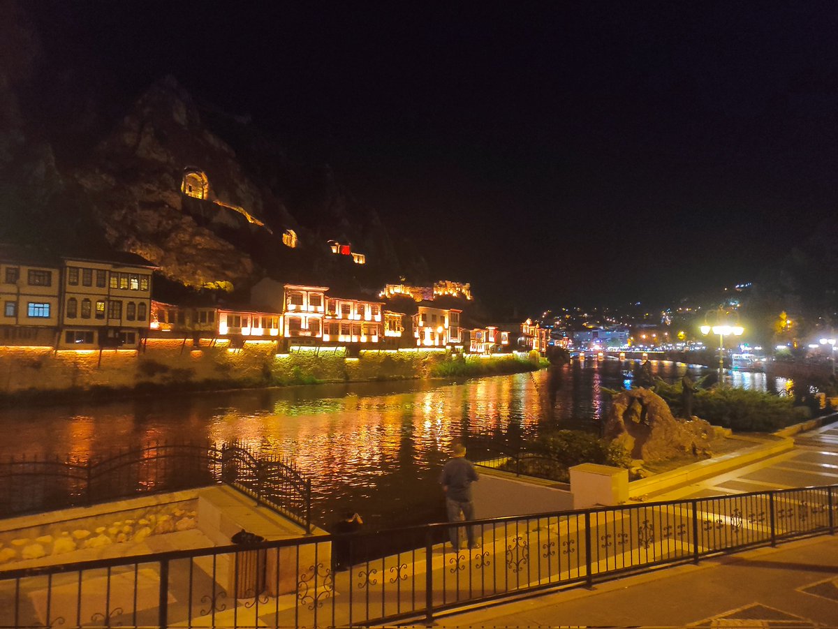 Harika şehir seviyorum bu şehri