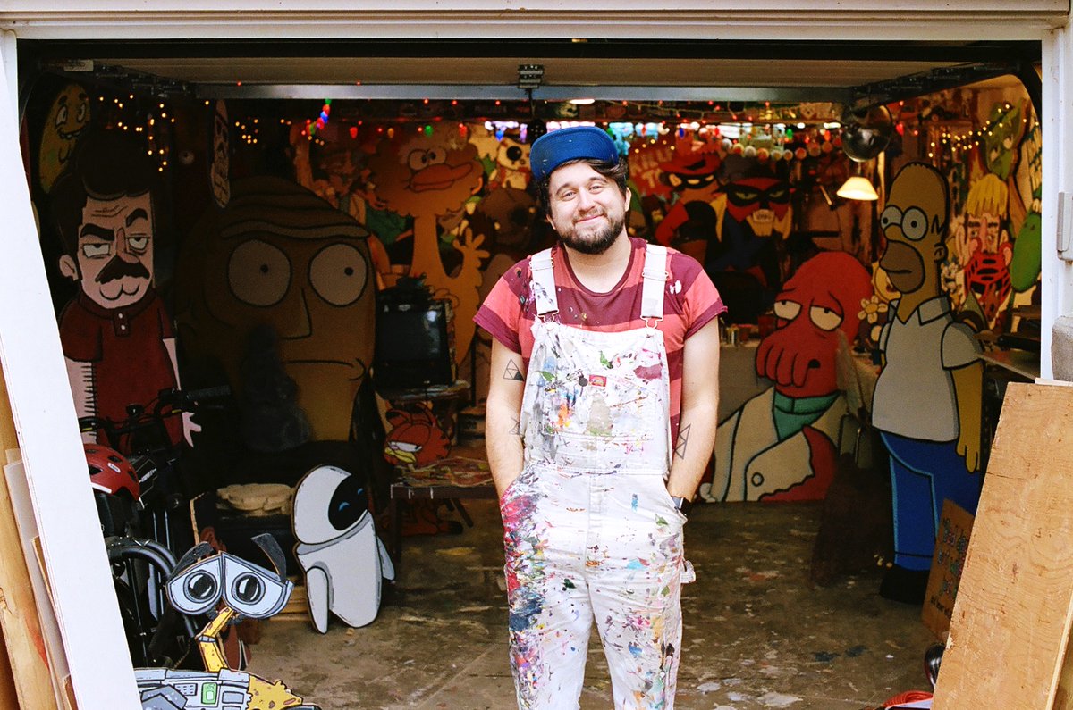 Portland artist Mike Bennett, who has built quite a reputation for fun in recent years, is at it again. His Painted Pines park, full of wood cutout cartoon characters and more, takes over top floor of Lloyd Center in early 2024. Huge, ambitious project.
portlandtribune.com/lifestyle/lloy…
