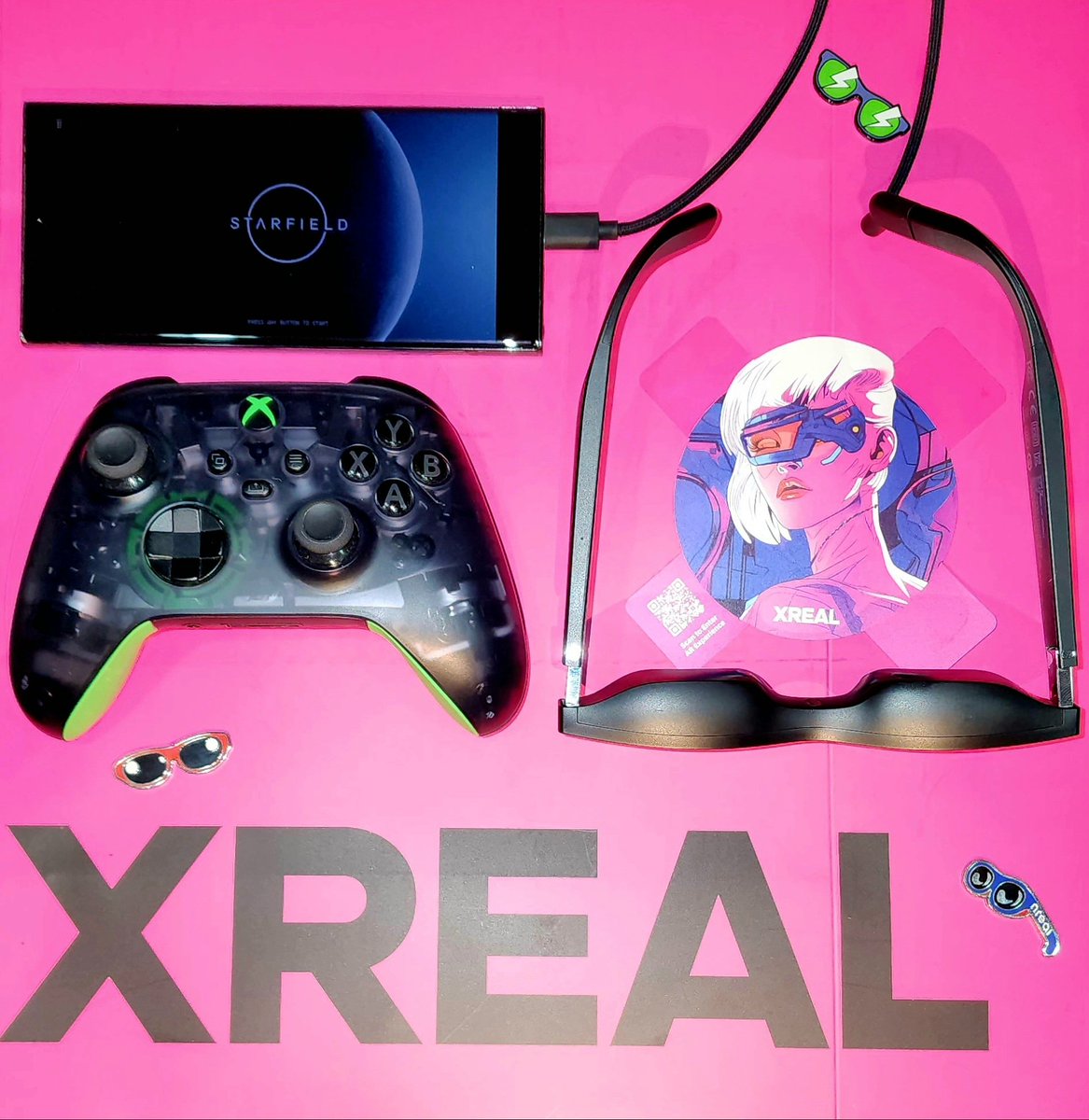 This has really been a very cool way to play #Starfield 😎📱🎮

Just a phone, <a href="/Xbox/">Xbox</a> controller, and the glasses 

It's great when I'm on the go ^_^

<a href="/XboxGamePass/">Xbox Game Pass</a> &amp;
<a href="/XREAL_Global/">XREAL 👓</a> AR glasses 🕶