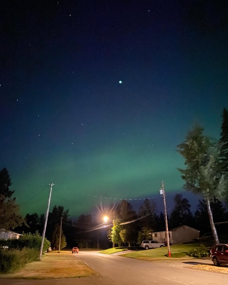Absolutely #nofilterneeded when you live in Quesnel. These photos of the #NorthernLights were  taken from my front lawn. Take in beautiful views like this and so much  more when you buy my house in super, natural Quesnel BC.
realtor.ca/real-estate/25…
#bcrea #vancouver