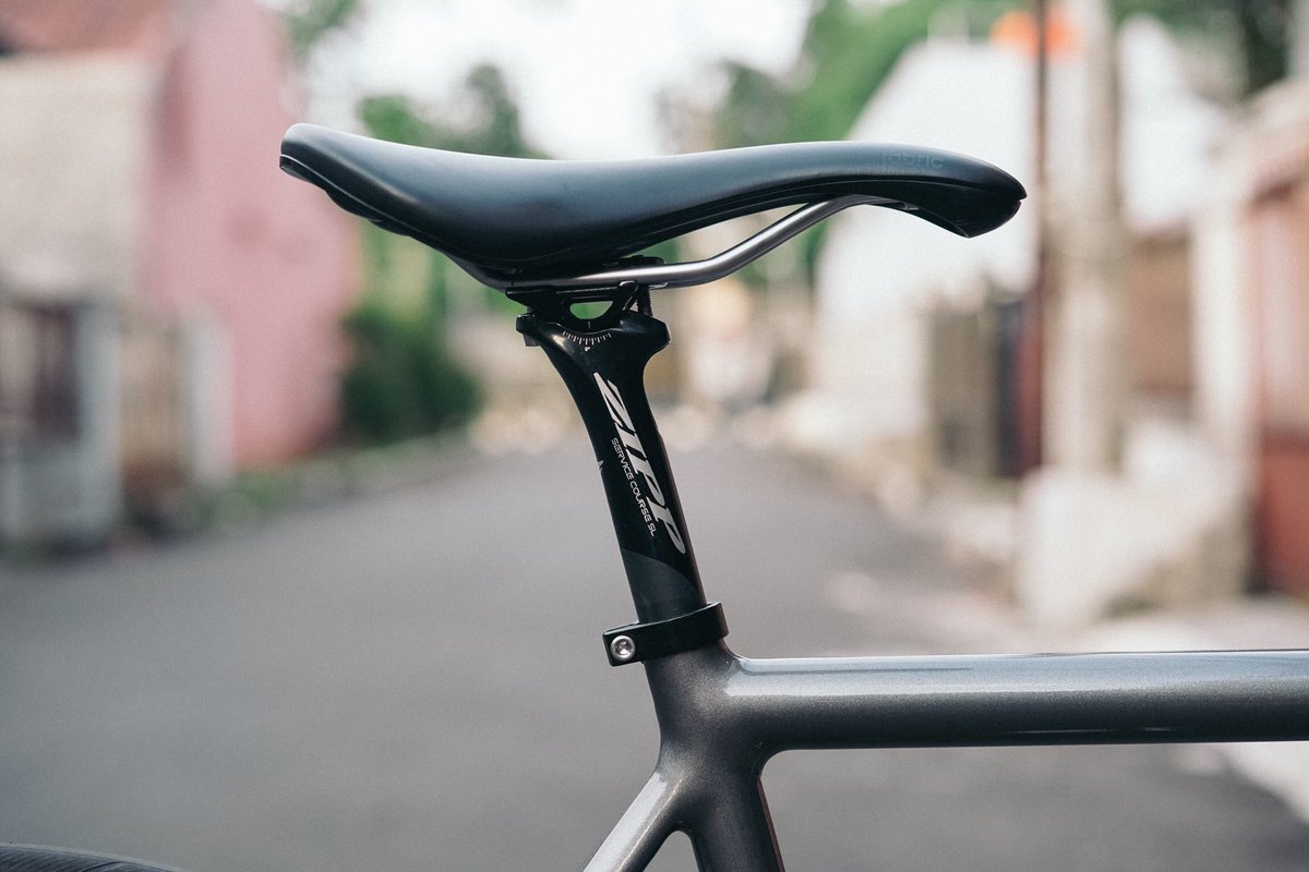 abyanaputraa's tweet photo. wts saddle fabric scoop elite radius chromo rail mulus, 600k #fnfjb https://t.co/TfjCumhJmm