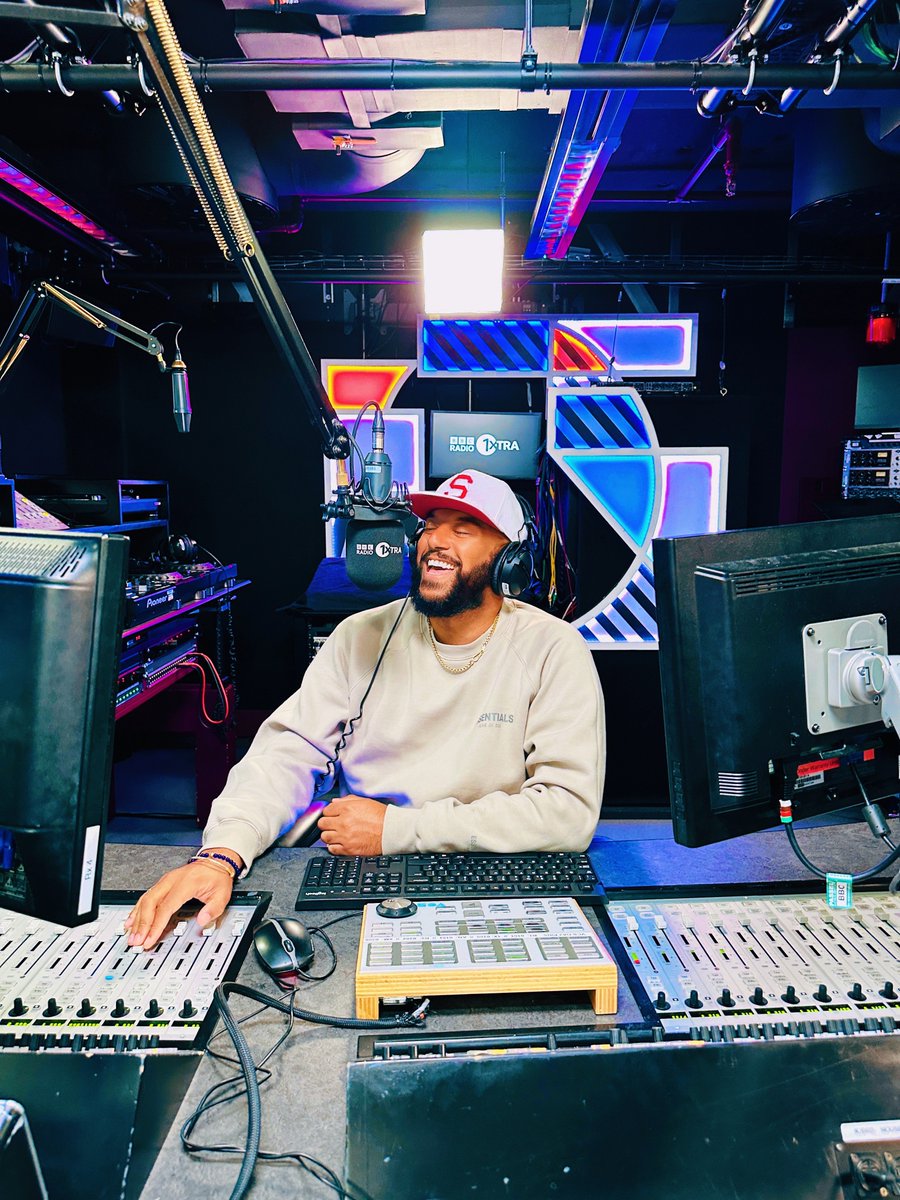 Richie Brave tweet media