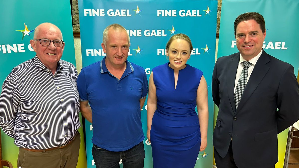 martinheydonfg's tweet photo. Sending best wishes to Cllr. PJ Kelly and @ViviennePhelan, who were chosen as @FineGael local election candidates for the Graiguecullen/Portarlington MD selection convention last night. #Portarlington  @CharlieFlanagan https://t.co/l9rVkajTpo