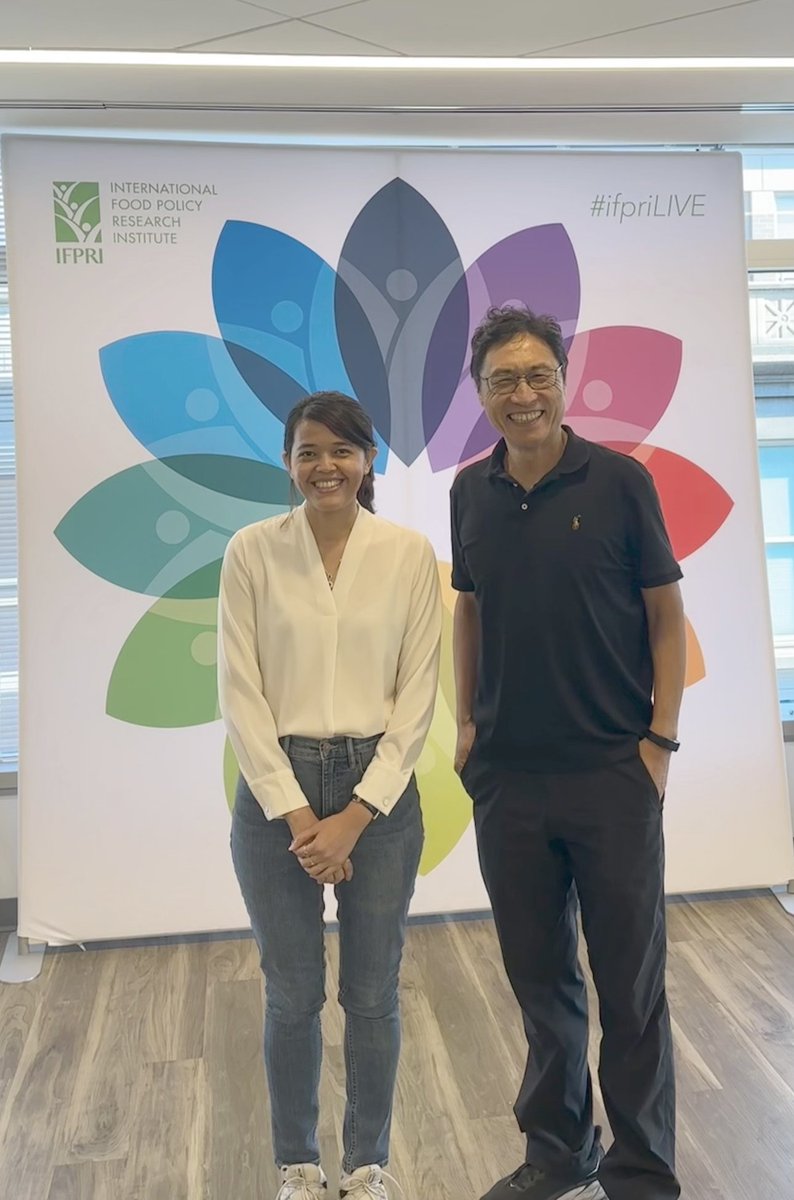 MyatThidaWin1's tweet photo. My last day at IFPRI as an intern. In the last 3 months, I have been working on how the rice mills located in the cluster are more resilient towards shock using the difference-in-difference method. I am so grateful to my mentor, Dr. Xiaobo Zhang, and IFPRI for the opportunity. https://t.co/M0q7uiEwpB