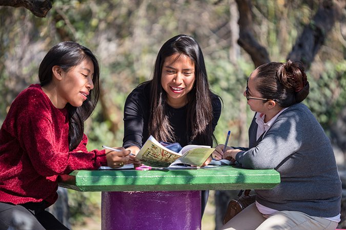 LegislativoMx_O's tweet photo. El #ProgramaSegundaOportunidad; "brinda a las participantes la posibilidad de acceder a la educación y a oportunidades de formación para su empoderamiento personal y económico".🙋🏼♀️💜
@paojimh
👀Echa un vistazo a la nota:
https://t.co/VB6U7r06u6
#NotaObservatorio #ONUMujeres https://t.co/bcxfE4ZHQX