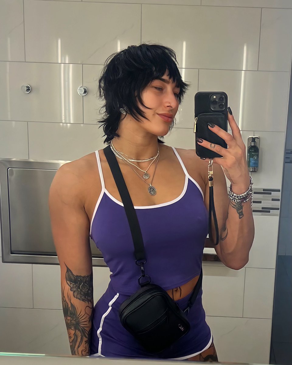 Feelin like Jeff from The Wiggles… TIRED 💤