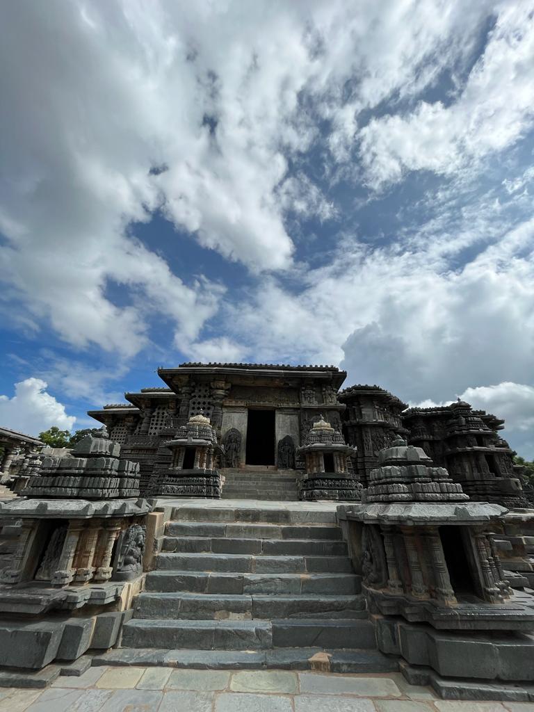 ajit8356's tweet photo. Halebeedu :karnataka
#tourism #travel #travelgram #tourist #travelphotography #nature #photography #vacation #instatravel #trip #travelling #traveling #holiday #photooftheday #instagood #adventure #tour #turismo #love #traveltheworld #traveler #india #traveller #picoftheday https://t.co/mEFaI6R6XB