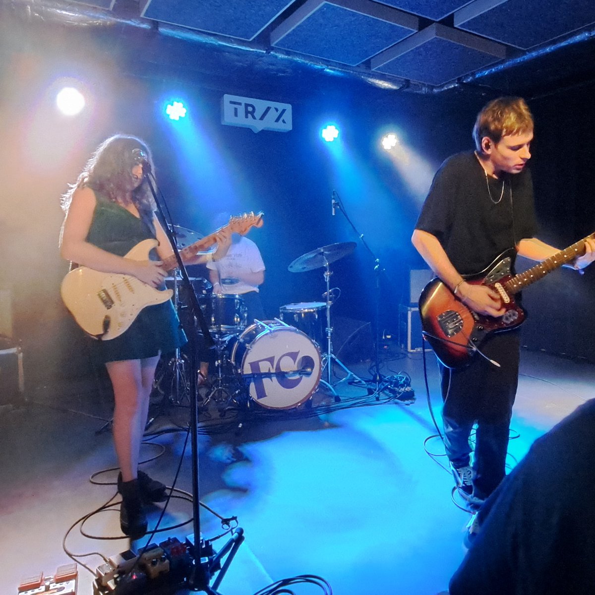 Nonkel_Muziek's tweet image. FC Trix? Flyying Colours in den Trix! #flyyingcolours #hifive #trix @TRIX_online @FlyyingColours