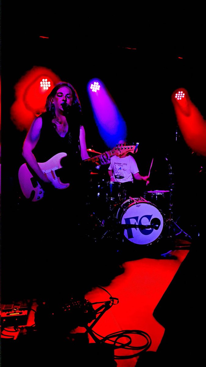 Nonkel_Muziek's tweet image. FC Trix? Flyying Colours in den Trix! #flyyingcolours #hifive #trix @TRIX_online @FlyyingColours