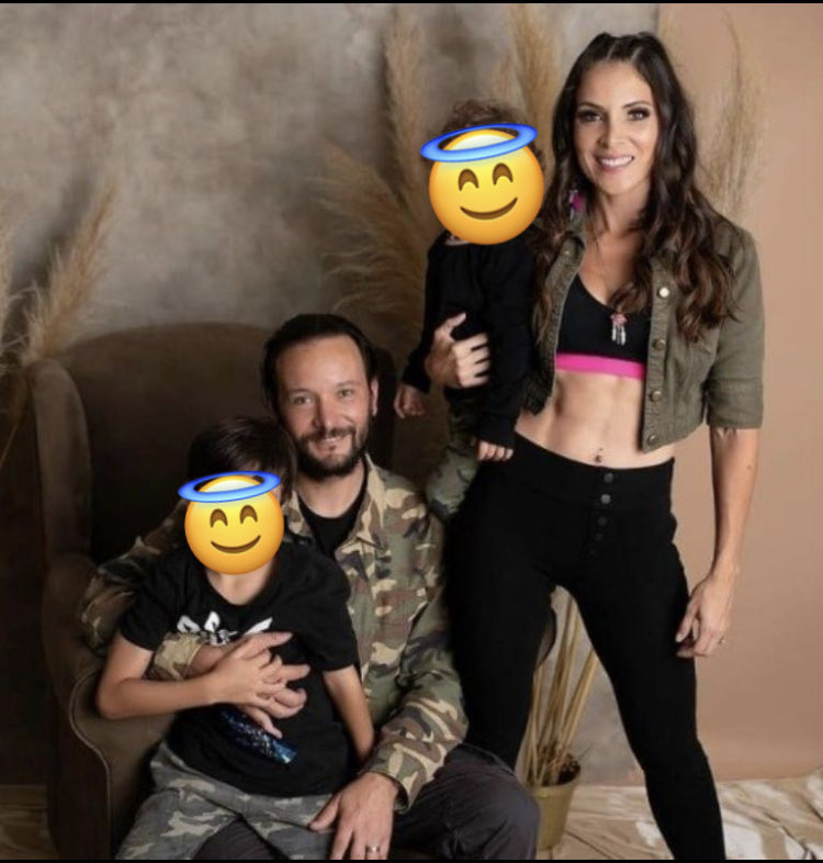 Y el amor se transformó entre el actor Rodrigo Cachero Y la conductora y actriz Adianez Hernández lo que un día los unió ahora pende de un hilo solo los une sus hijos , deseamos que todo se dé con cordialidad y buenos términos …