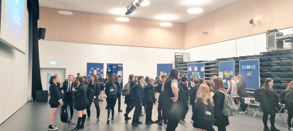 Today @BoclairAcademy we hosted the Freshers Fayre for S1 + S2 pupils. This year we have 25 clubs and teams on offer!
Thank you to everyone who helped including our Seniors. #community #clubs #teams #together #friendships #WeAreBoclair