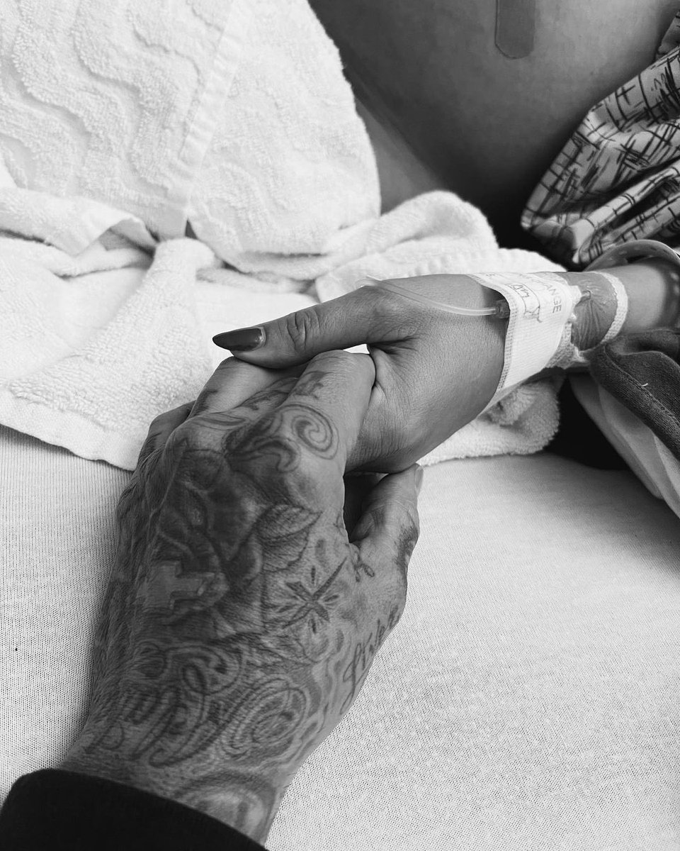 planetKourt's tweet photo. God is great 🤍🙏🏻 @kourtneykardash @travisbarker https://t.co/dfae3rbzuz