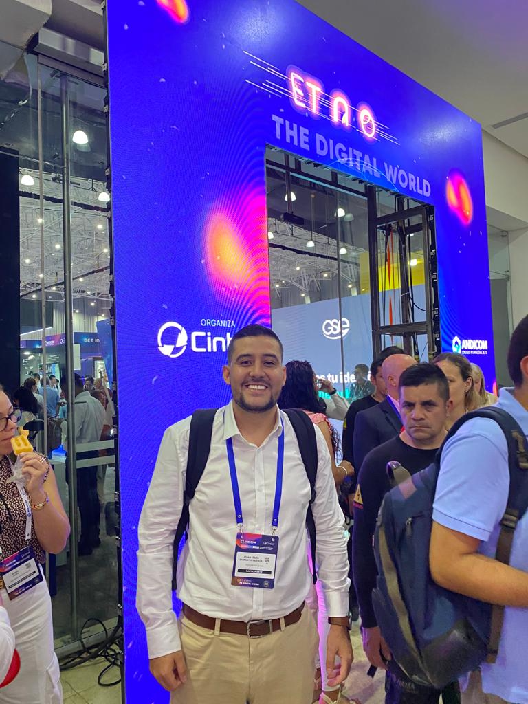 techandsolve's tweet image. ¡ Estamos emocionados por anunciar nuestra participación en #ANDICOM2023 en Cartagena! 🌐🚀 Tech and Solve estará presente para charlar de las últimas innovaciones tecnológicas y soluciones disruptivas para tu empresa.  #Tecnología #Innovación #CartagenaTech #ANDICOM2023