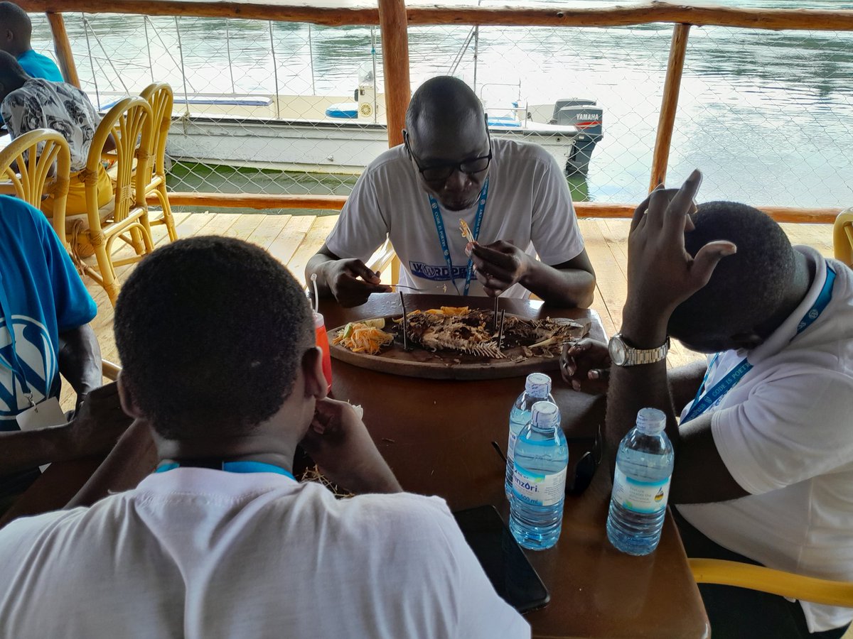 IsaacAloro1's tweet photo. @Simonkanyike1 WordcampJinja final day ended in style.#WordCampJinja 23 @steveUg @gmsmoses https://t.co/6K7tWgprpy