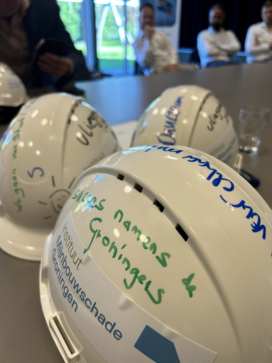 Vandaag hebben wij samen met Plegt-Vos en het IMG de handtekening gezet onder de samenwerkingsovereenkomst voor het Duurzaam Herstel. 
Hiermee is de aftrap gegeven om samen te werken aan duurzame oplossingen in het aardbevingsgebied.