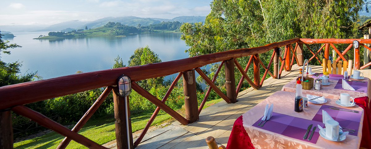 #UgandaTravel
🇺🇬Discover the breathtaking beauty of Lake Bunyonyi in Uganda!  Nestled amidst lush hills, this tranquil paradise offers crystal-clear waters, stunning scenery, and a peaceful escape from the everyday hustle and bustle.  #LakeBunyonyi #Uganda #VisitUganda #utb