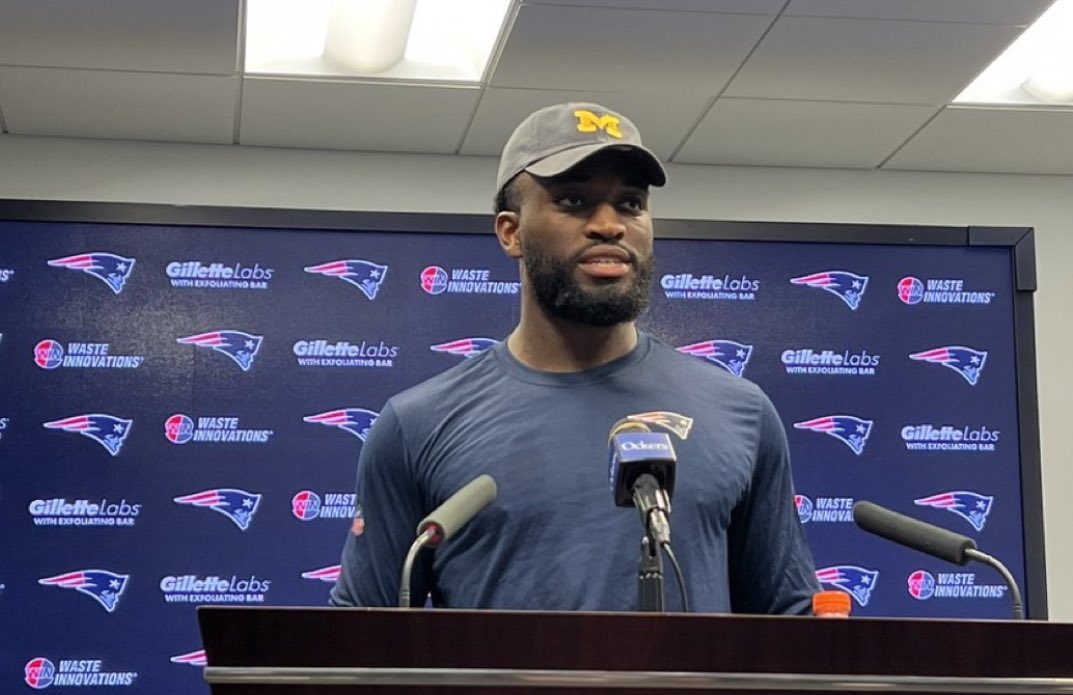AllTypeDesigns's tweet photo. Josh Uche rocking the Michigan hat to his press conference.
“Shout out to Tom Brady” -Uche, who is a Michigan alum himself.
#Patriots #GoPats #PatriotsNation #NewEnglandPatriots #PatsNation #PatsFans #NFL #Football #NFLSunday #GameDay #Touchdown #GilletteStadium #ForeverNE https://t.co/tSwSYMOKwO