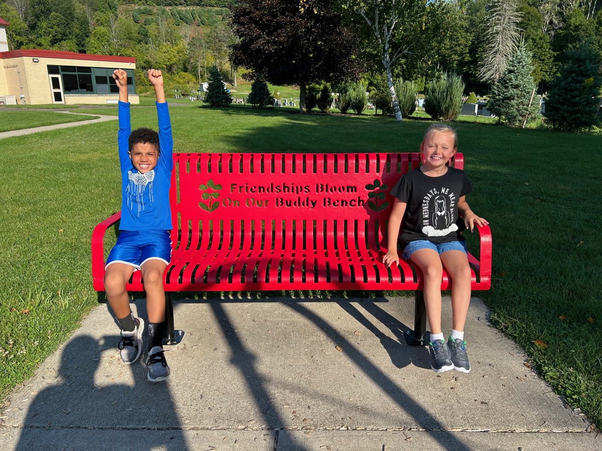 Opening day at the Elementary School was a huge success!  The students were eager to get back to school and we saw several smiling faces today!