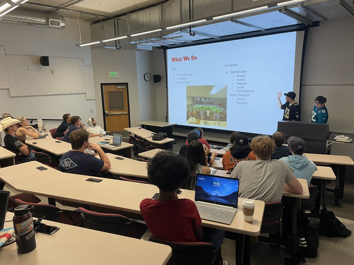 ProfFaust's tweet photo. Building leaders in the @NAU_MICsports program! Today @KJACK_SPORTS managers Brandon Hurley and Joe Garner presented in class about their media platform. @BrandonHurl13 @joe_garner13 https://t.co/Nio1Yg3D86