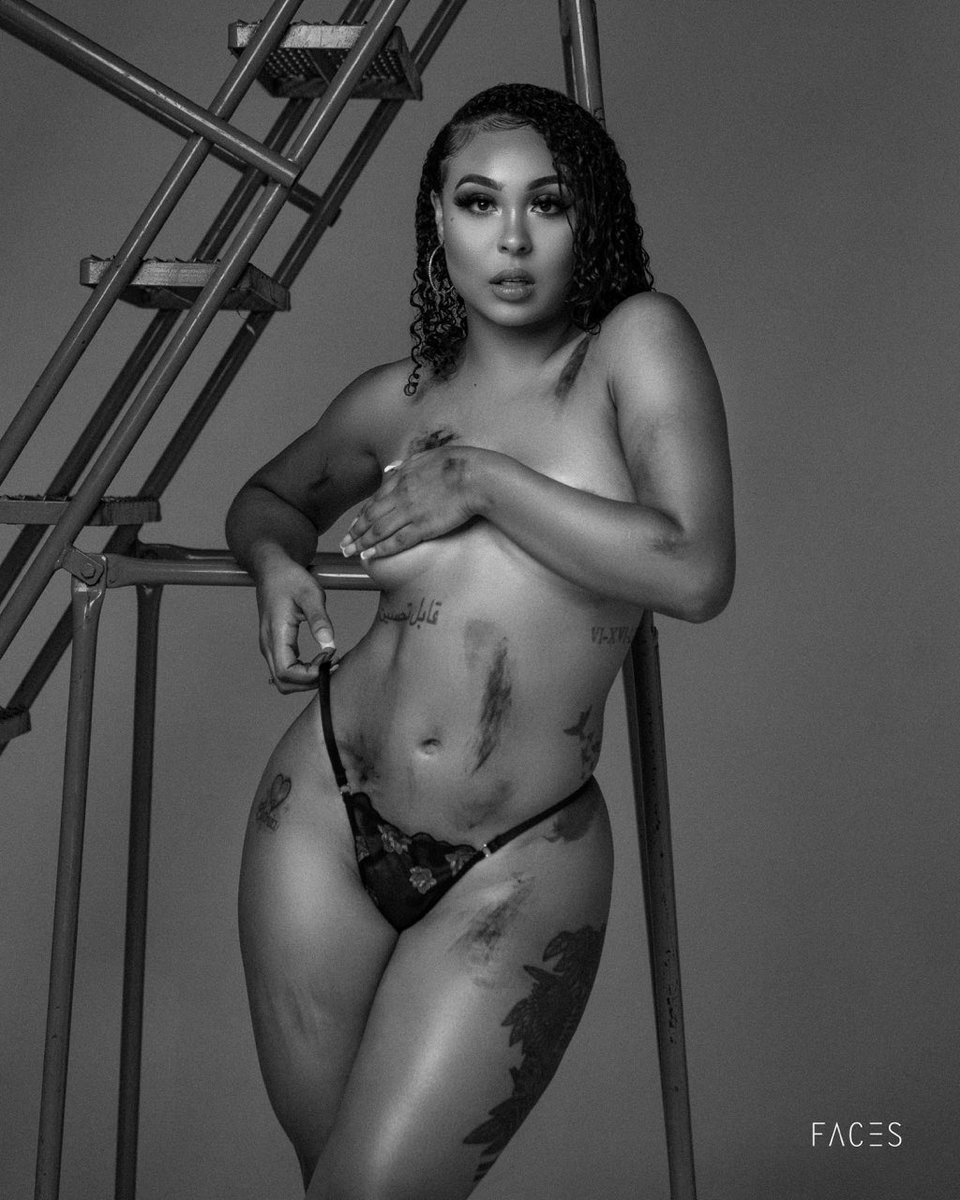 iirandaa's tweet image. Look but don’t touch …