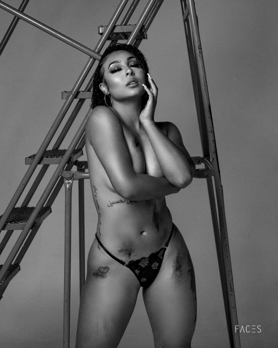 iirandaa's tweet image. Look but don’t touch …