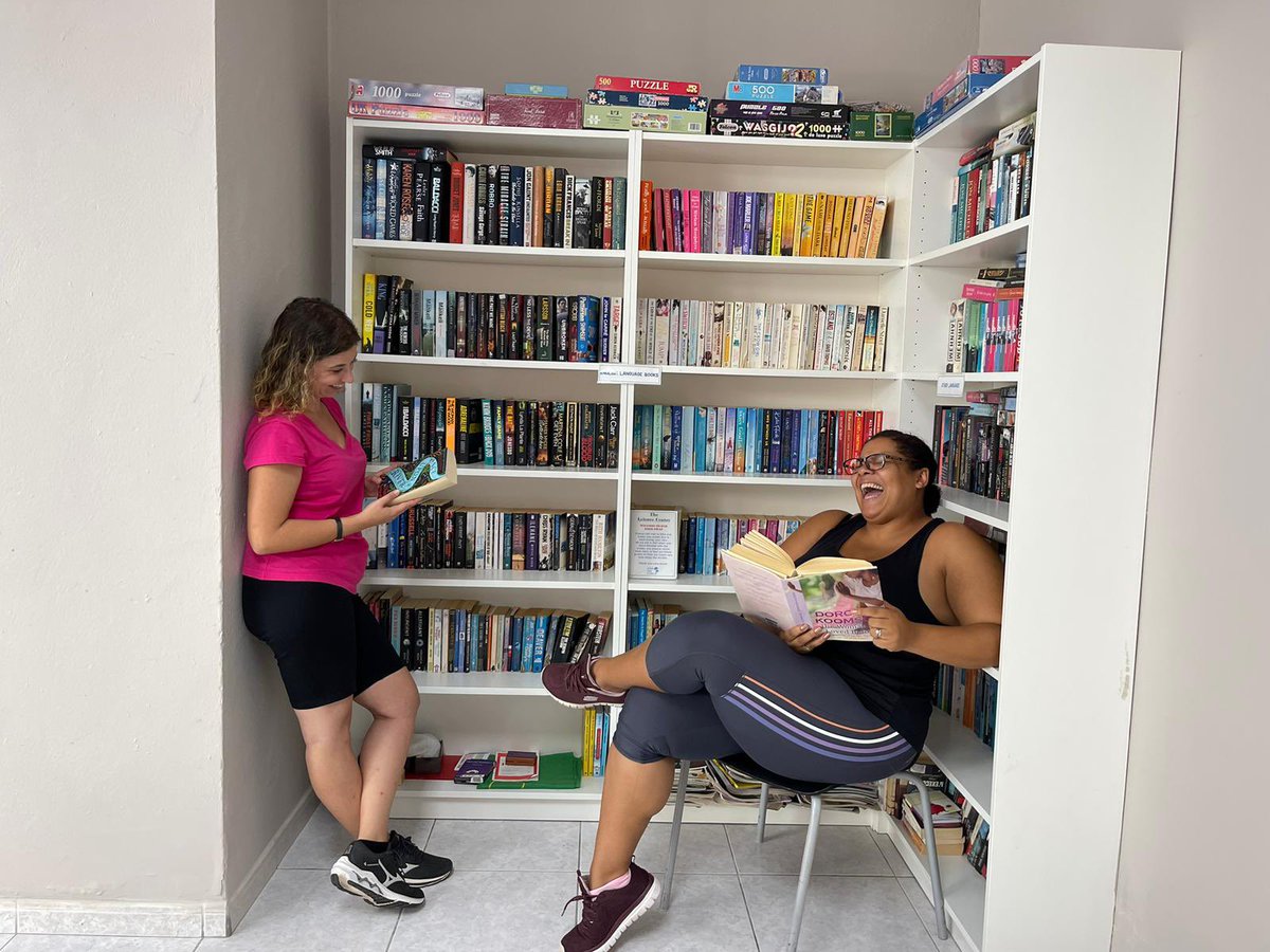 lascalasresort's tweet image. 📚 Happy Read a Book Day 2023! 📚

Our lovely Agnese &amp;amp; George are taking full advantage of Read a Book Day at Las Calas 😜
Just a reminder that we offer a book swapping service in the leisure centre so you always have something new to read as you relax by the pool 🥰

#lascalas