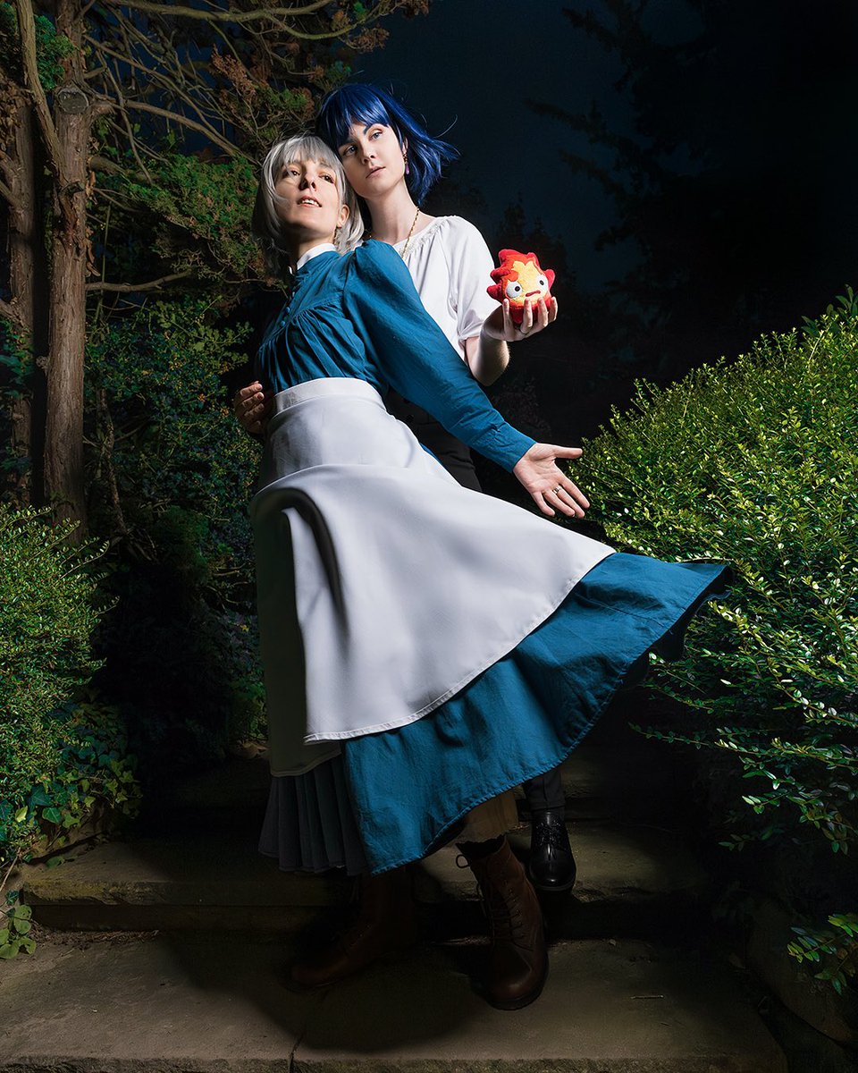 MarcelCPhoto's tweet photo. Howl (insta: https://t.co/4vCjcA8sYF.cosplay ) and Sophie (@naughty_kitsu) in Wiesbaden at the Connichi 2023 💃🕺 
#connichi2023 #connichi #cosplay https://t.co/gbUSLiQY8i