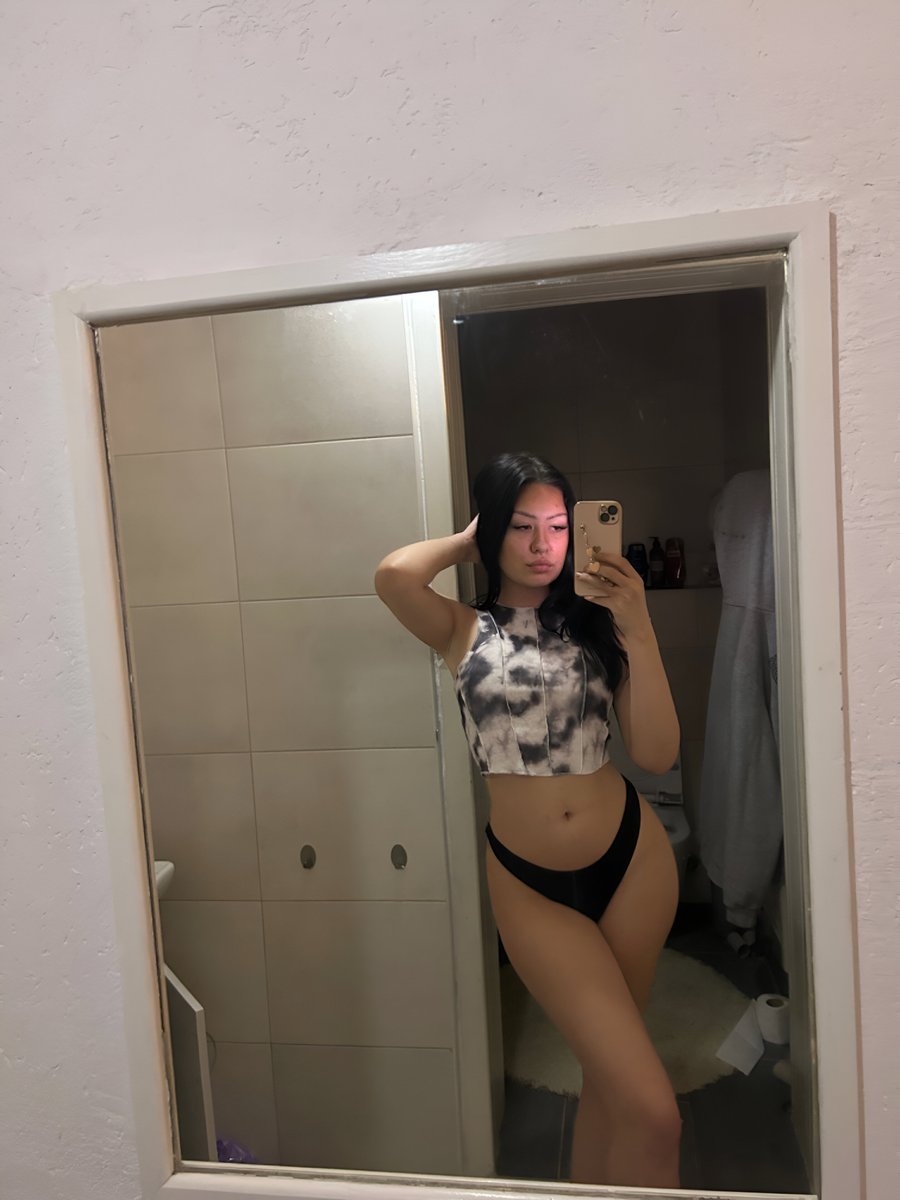 imamandablack's tweet photo. This is the face of a girl who is going to sleep tonight without your kisses 😔

kiss me https://t.co/w5rnpfVGNo https://t.co/ao40tmQ0bq