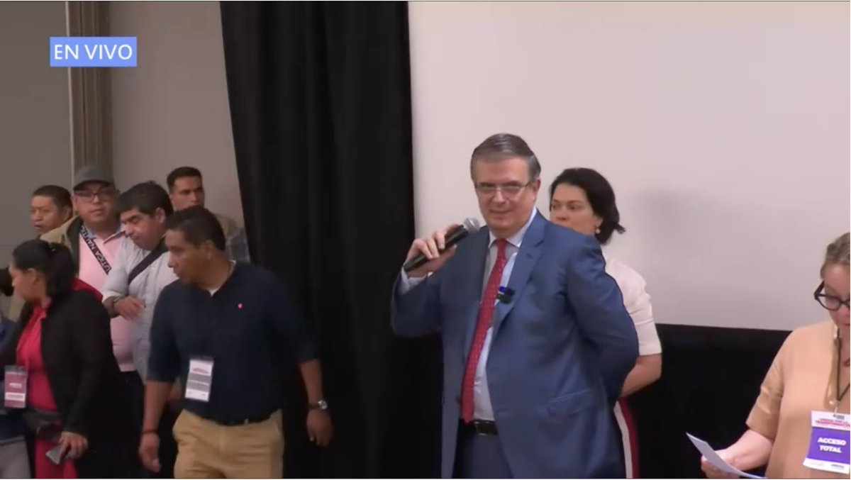 lopezdoriga's tweet photo. Sin dar espacio a preguntas y respuestas, Marcelo Ebrard fija postura previo a la revelación del candidato presidencial de Morena:

- El proceso interno presenta incidencias mayores a las previstas, por lo que debe reponerse. "Ya no tiene remedio".

- No se han contado un solo voto, no se ha contado una sola boleta.