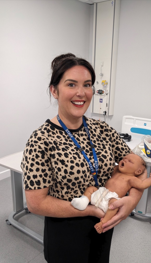 yvette_heatley's tweet photo. Tech day at @uochester Warrington having a play with VR/AR headsets and super lifelike patient simulators including this cute #lifepak baby 👶🏻
Looking forward to sharing these resources with our students
👩🏻🎓👨🏾🎓🧑🎓
@PreregUc @UoC_MH https://t.co/qQrFjTcy4R