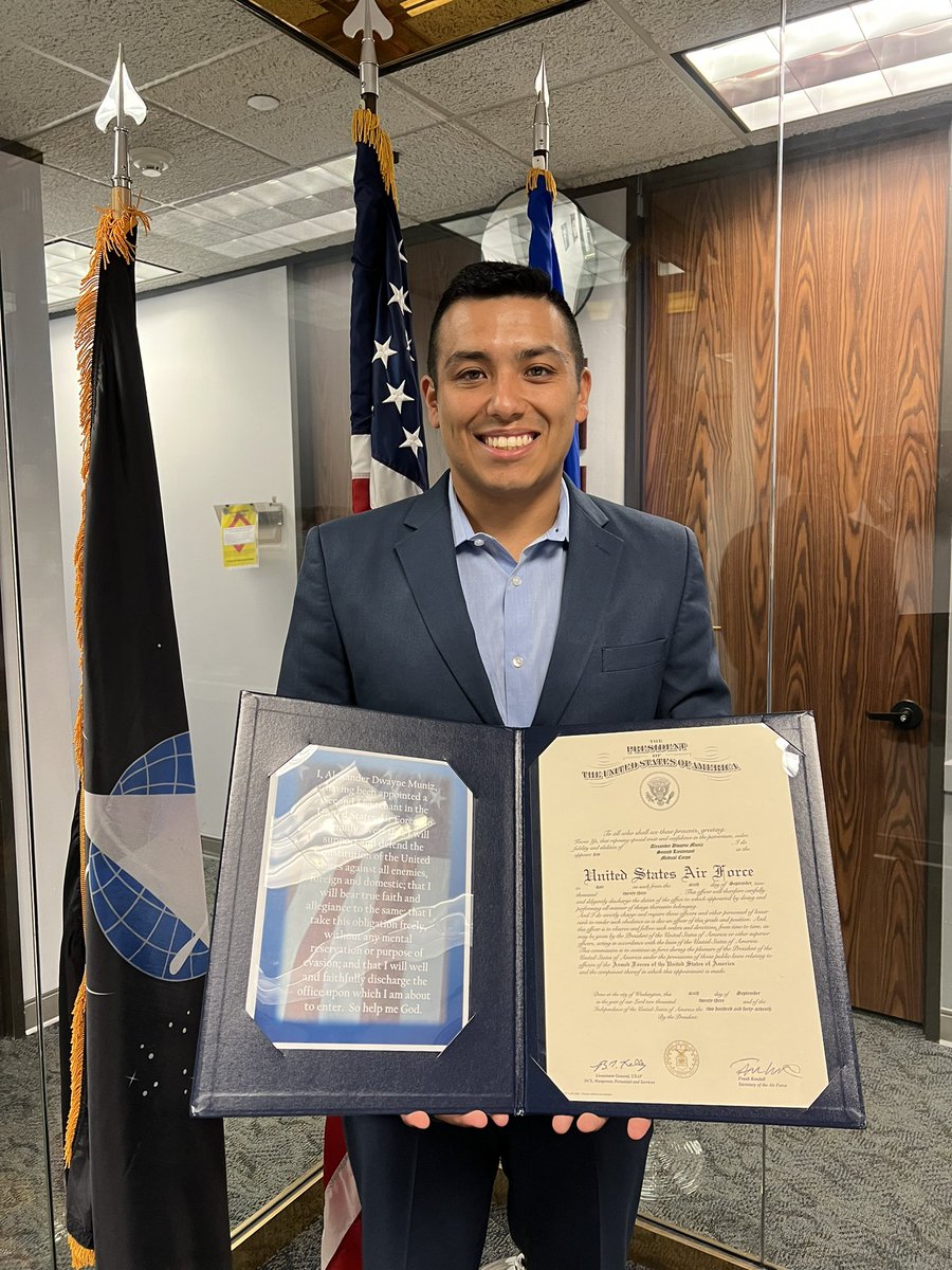 StudentDocMuniz's tweet image. I am proud to say that I was selected for a 3 year HPSP scholarship! I commissioned as a 2nd Lt. in the #USAF today! I am very excited to pursue my dream of becoming a military physician #MedTwitter