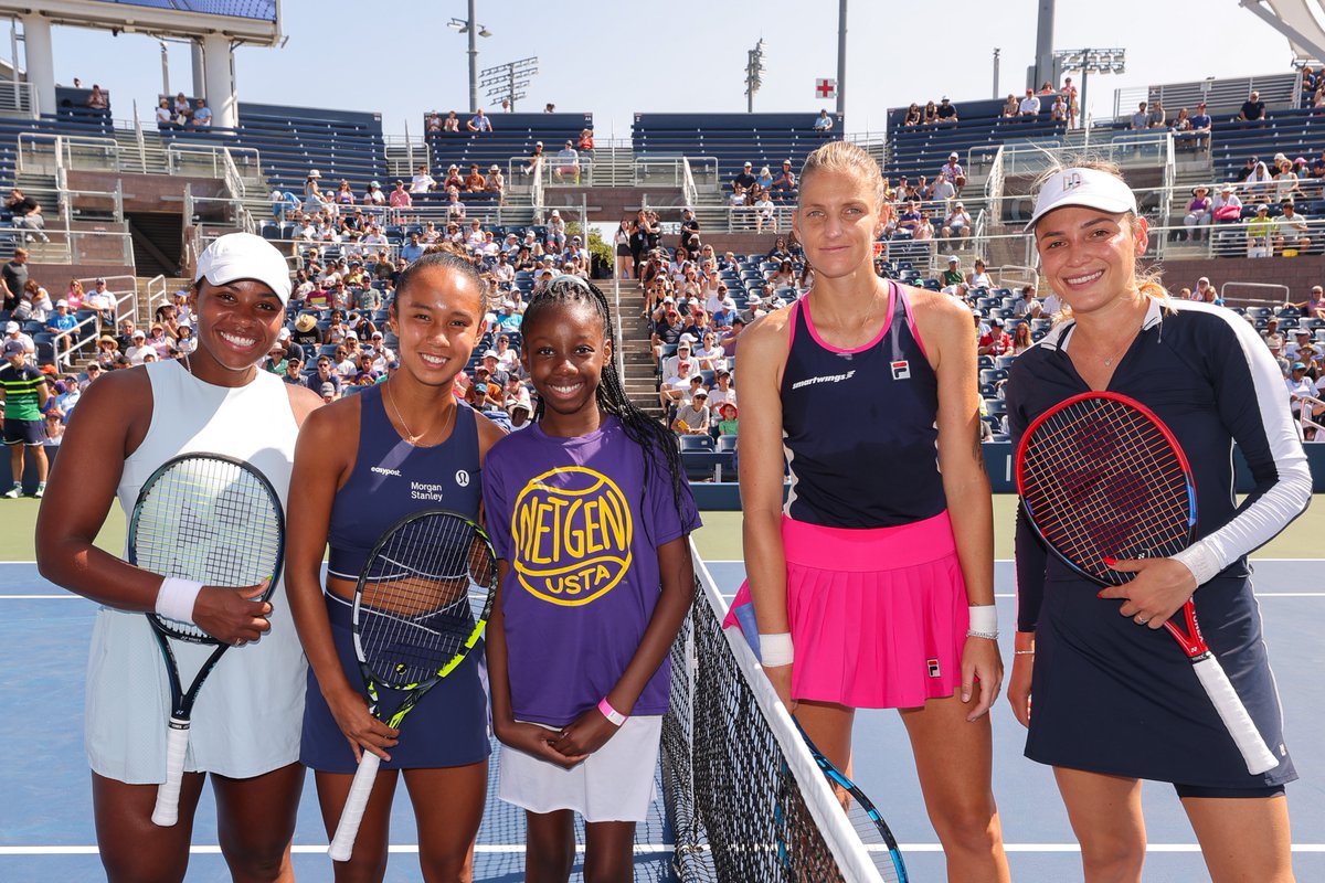 RiversideClay's tweet photo. RCTA program director Ben Levin brought 24 RCTA players to participate in @usta netgeneration @usopen on-court experience. @RiversideParkNY @USTAEastern #netgeneration #tennis #USOpen2023 https://t.co/cgYz8SAyur