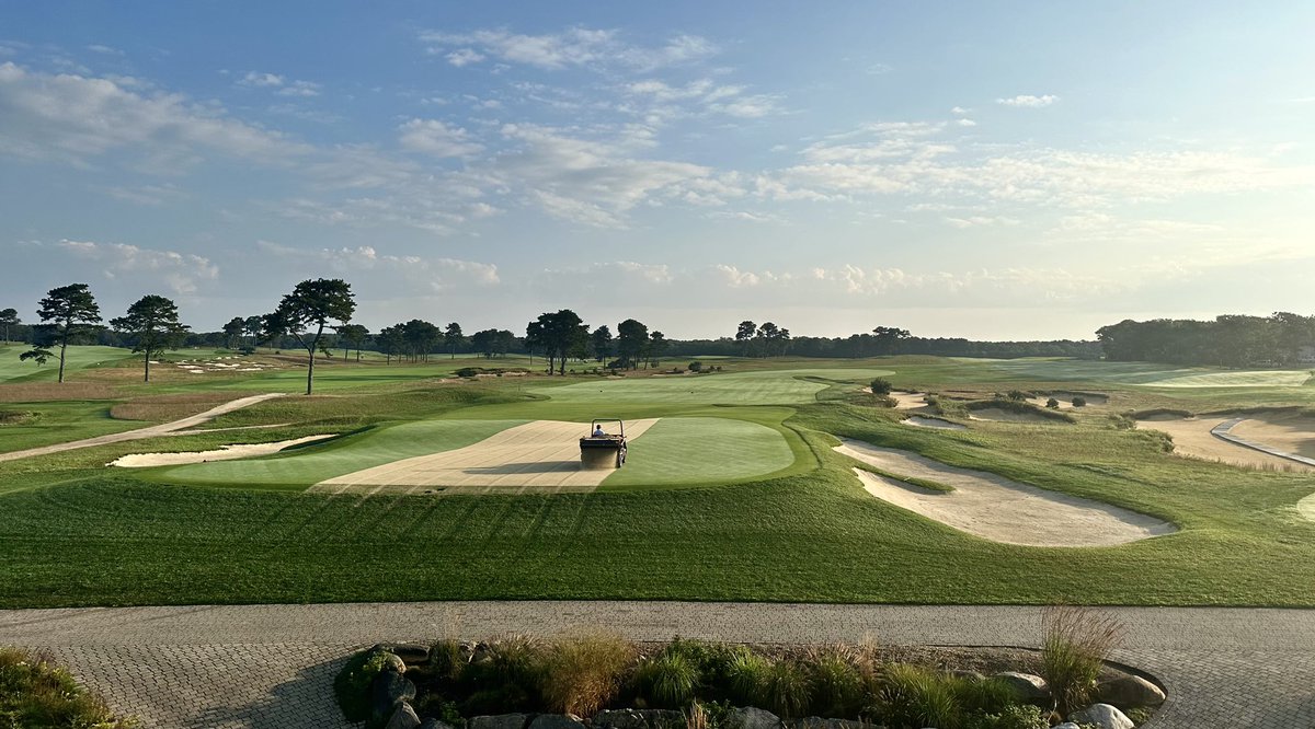 This can only mean 2 things…. Extra hour of sleep AND football season is coming