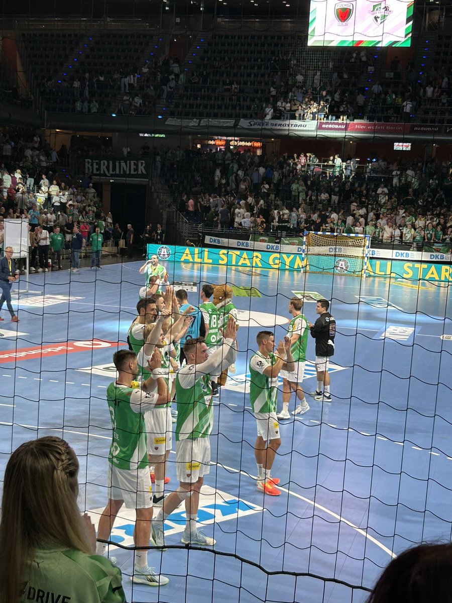 „Hier regiert der Hauptstadtclub!!“

Heimsieg gegen den SCM, MEGA!

#unserRevier
#Handball