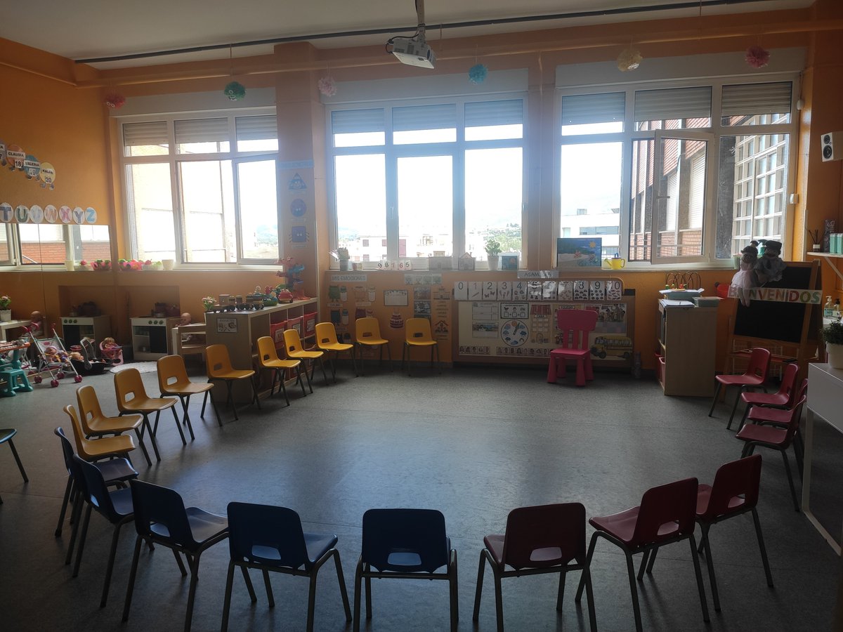 Colegio Montedeva tweet media