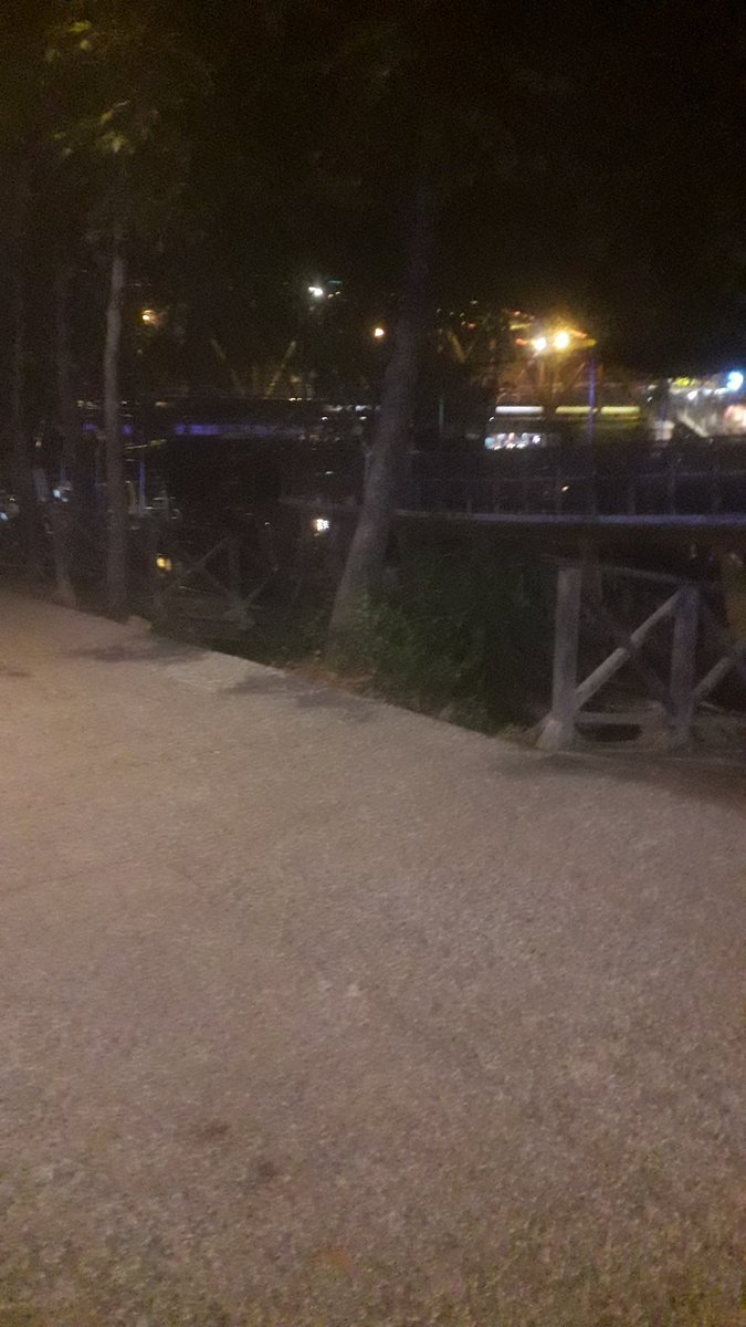 bulent639445's tweet photo. @yoyo_koyle Manavgat sari koprudeyim https://t.co/KjjAKFjw8U