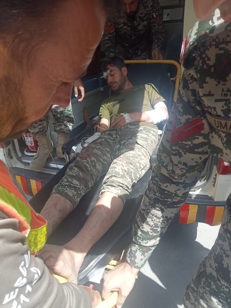 AdityaRajKaul's tweet photo. #BREAKING: 11 Pakistani Army soldiers killed and 40 injured as TTP launches attack on Pakistan Army posts in Chitral since this morning at 4am. Pakistan Army claims to have killed 12 TTP terrorists, no confirmation yet. Locals report over 90 Pakistan Army soldiers abducted. https://t.co/EstU5n2430