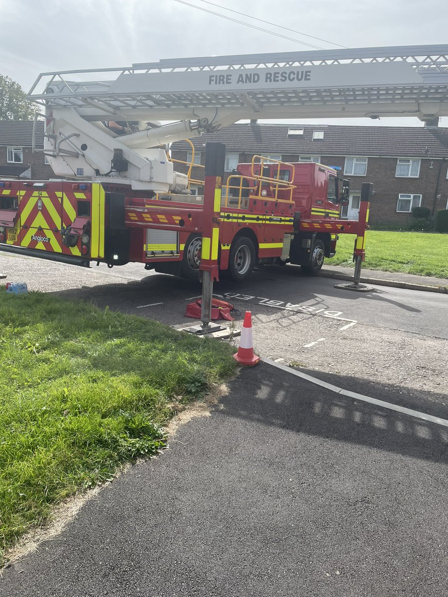 Carl Halewood (@carlos_hs031) on Twitter photo βSucceeding through the talent of people.β Great decision making, problem solving & professionalism from <a href="/HavantFire16/">Havant Fire Station</a> <a href="/StMarys54/">St Mary's Fire Stn</a> along with joint working <a href="/SCAS999/">South Central Ambulance Service</a> earlier today in rather warm conditionsβοΈ thank you for all your hard work!πππ <a href="/davegrahamS025/">Dave Graham</a> <a href="/McclemontPeter/">Peter McClemont</a> βSucceeding through the talent of people.β Great decision making, problem solving & professionalism from <a href="/HavantFire16/">Havant Fire Station</a> <a href="/StMarys54/">St Mary's Fire Stn</a> along with joint working <a href="/SCAS999/">South Central Ambulance Service</a> earlier today in rather warm conditionsβοΈ thank you for all your hard work!πππ <a href="/davegrahamS025/">Dave Graham</a> <a href="/McclemontPeter/">Peter McClemont</a>