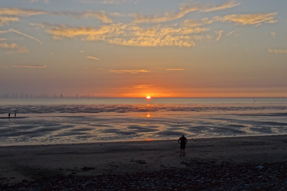 Moojam_'s tweet photo. #ThePhotoHour #Crosby
Tonight’s Crosby sunset https://t.co/8v5TOfzNCq