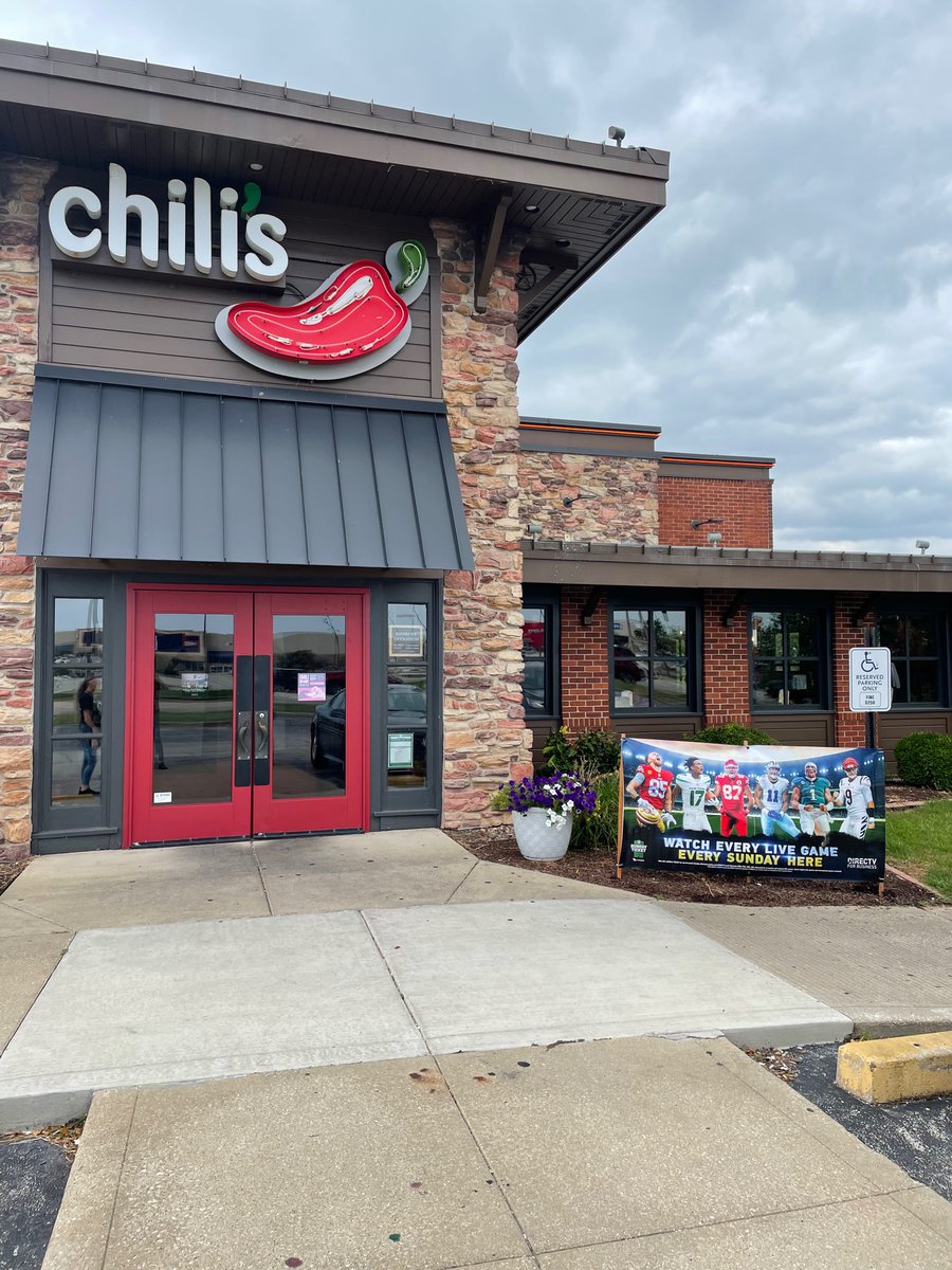 JessicaSerd's tweet photo. We are ready for football season in Champaign!! Head on into Chilis to catch every game this year with the NFL  Sunday Ticket!! #chilislove #midwestisthebest #nfl #sundayticket @MarkArm1958 https://t.co/uqwSbxW3NQ