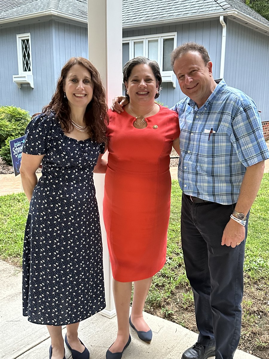 mark4midlo's tweet photo. Wow!! We had a great turnout for the Blue United PAC event!

Thank you all so much for supporting Democratic candidates in Virginia! The event was so much fun, and it was wonderful to connect with so many others dedicated to making our communities a better place. https://t.co/wmPOitmtgb